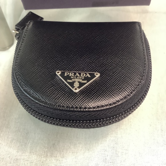 Prada Black Saffiano Coin Purse/Earbuds/Air pods/ALL GENDER - Picture 1 of 13